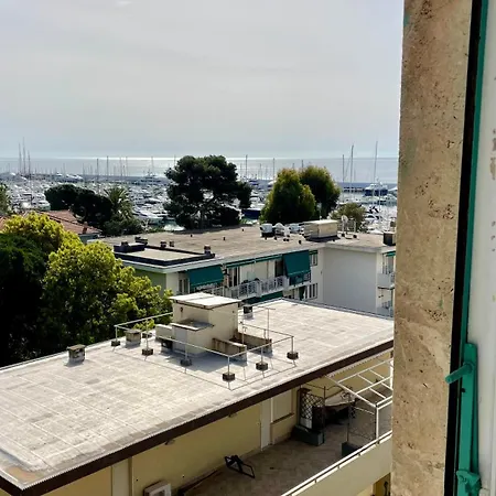 Carlo's Dp34 -oasi Tra I Porti-