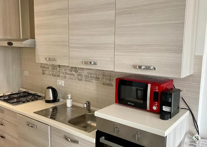 Carlo's Dp34 -oasi Tra I Porti- San Remo