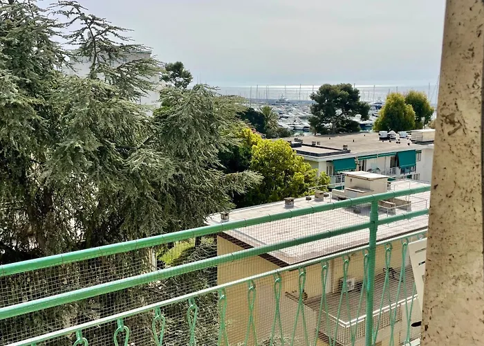 Carlo's Dp34 -oasi Tra I Porti- *